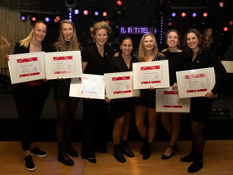 nieuws_ajax_dames_history_gala